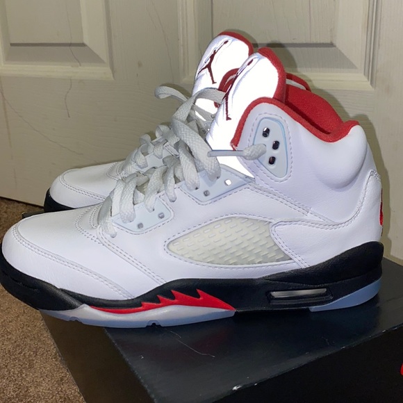Air jordan 5 retro(GS) - Picture 1 of 3